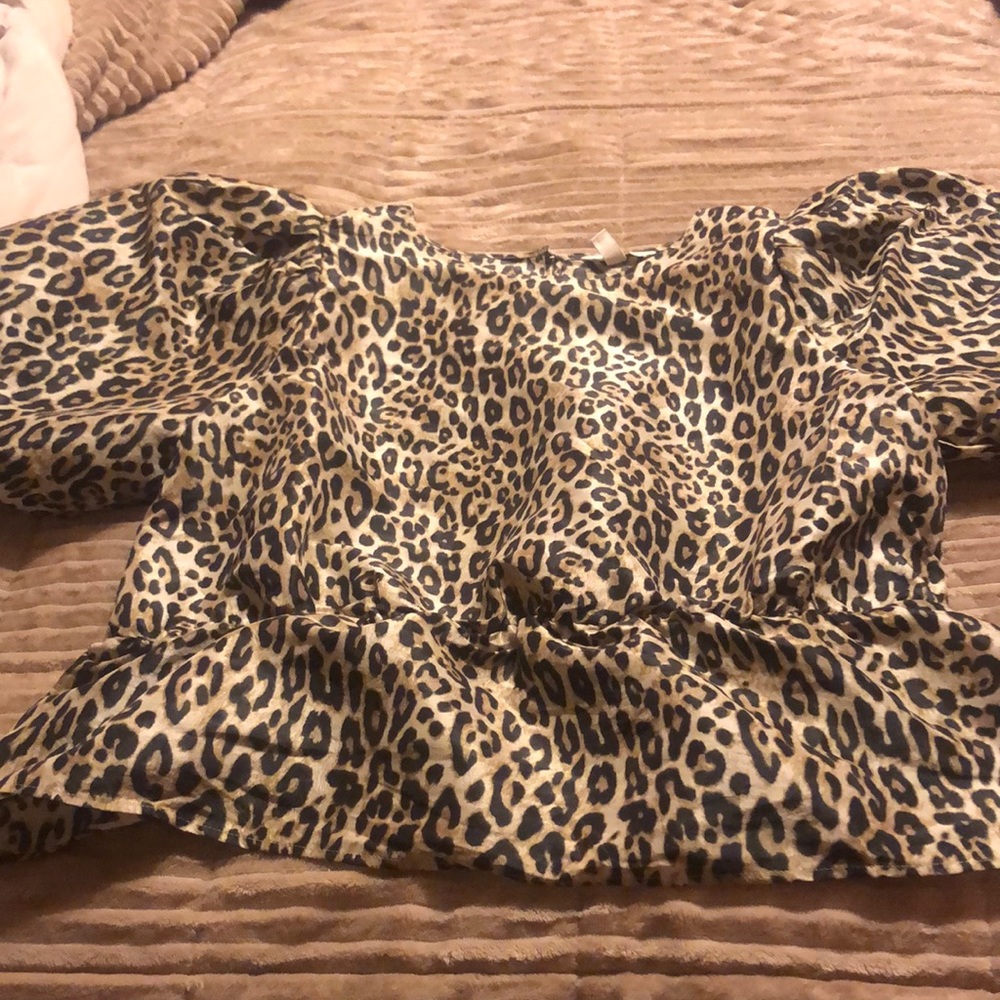 Leopard Puff Sleeve Top